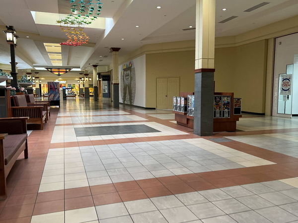 Lansing Mall - Aug 13 2022 (newer photo)